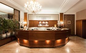 Hotel National